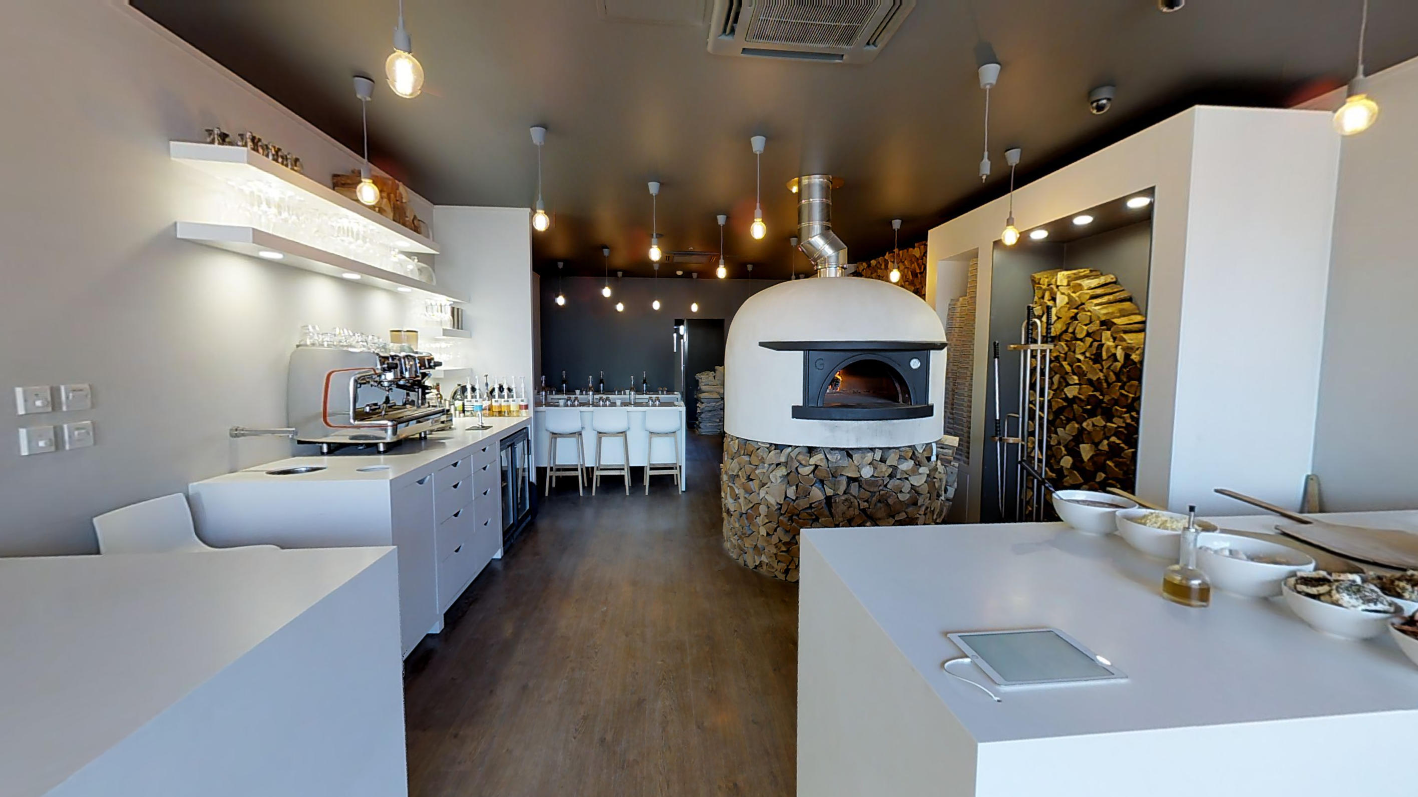 Stoned Pizza Restaurant